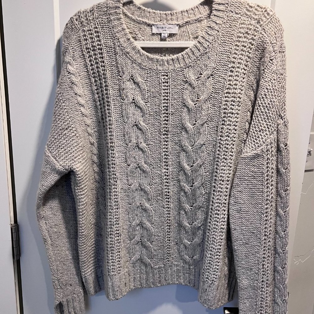 Habitual sweater- NWOT